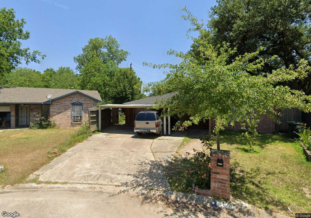 9123 Rutherford Ln, Houston, TX 77088 - photo 1
