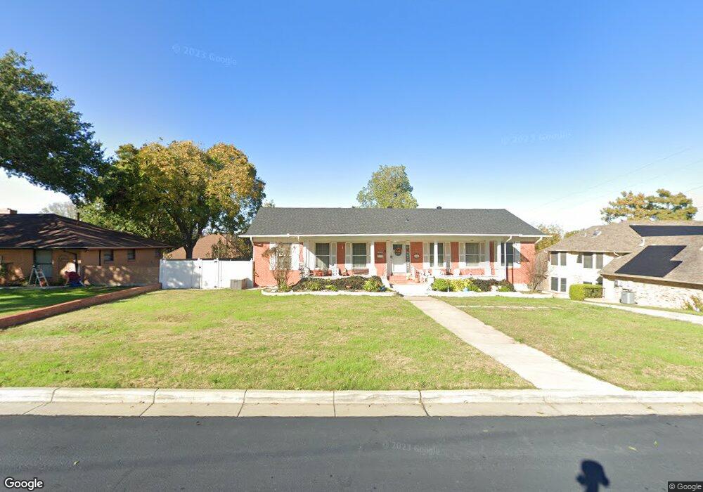 510 Lovell St, Grand Prairie, TX 75050 - photo 1