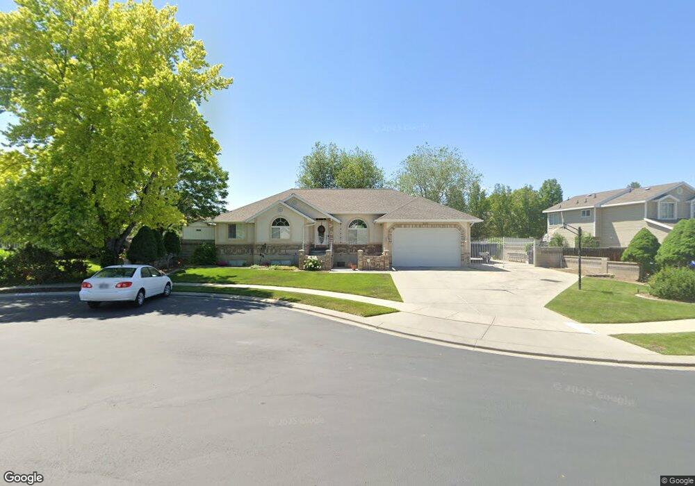 8126 S Pheasant Run Cir, West Jordan, UT 84088 - photo 1