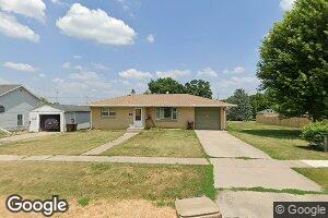 204 E Broad St, Mount Carroll, IL 61053