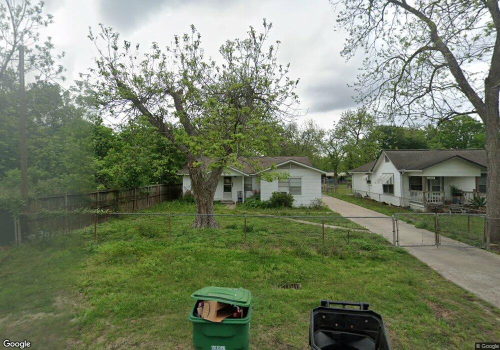 1819 Wellington St, Houston, TX 77093 - photo 1