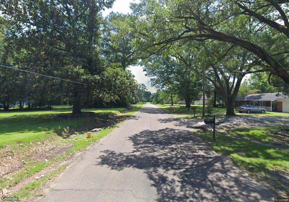 1518 Lindsey Dr, Laurel, MS 39440 - photo 1