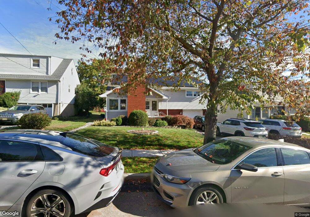 77 Hilltop Ct, Clifton, NJ 07012 - photo 1