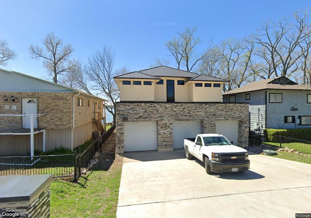 1527 E Lake Dr, Weatherford, TX 76087 - photo 1