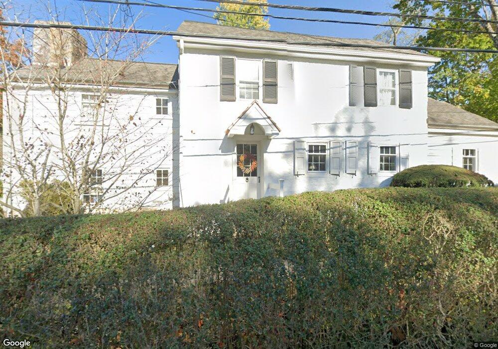 631 Newtown Rd, Berwyn, PA 19312 - photo 1