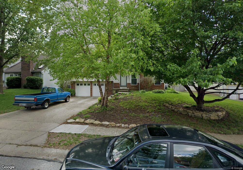 5004 Perry Ln, Shawnee, KS 66203 - photo 1