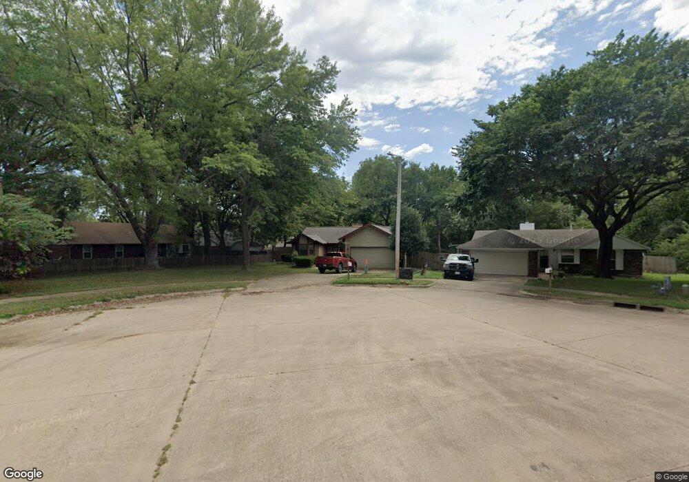 5311 S Juniper Ave, Broken Arrow, OK 74011 - photo 1