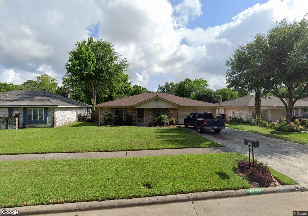 6010 Gum Grove Ln, Houston, TX 77088 - photo 1