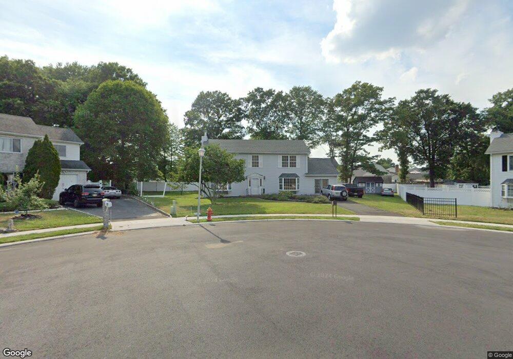 525 Smith Ct, Cliffwood, NJ 07721 - photo 1