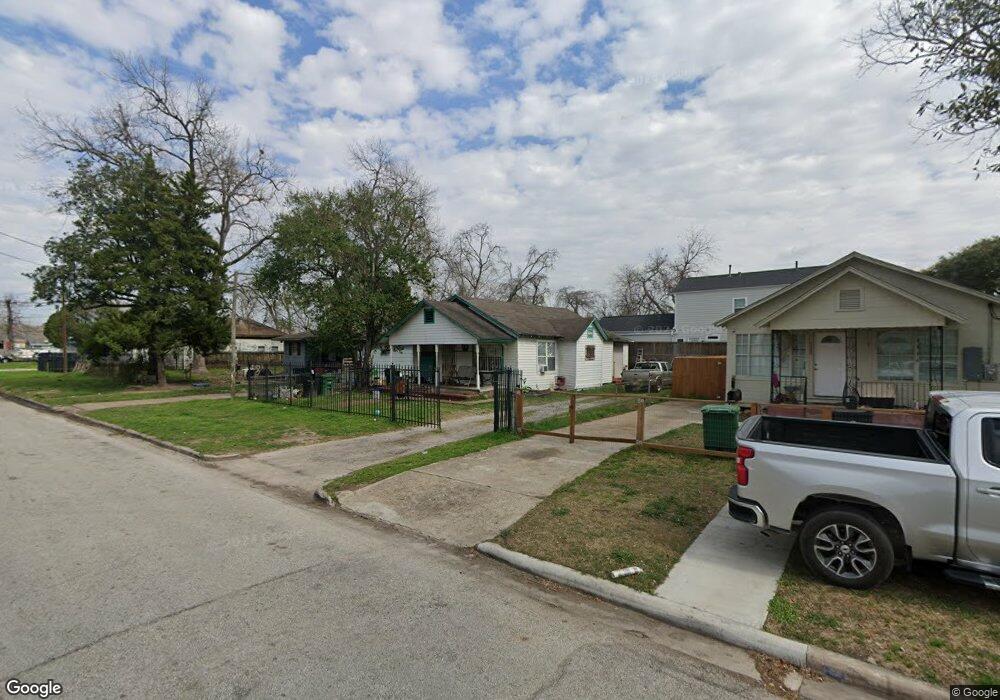 5206 Gano St, Houston, TX 77009 - photo 1
