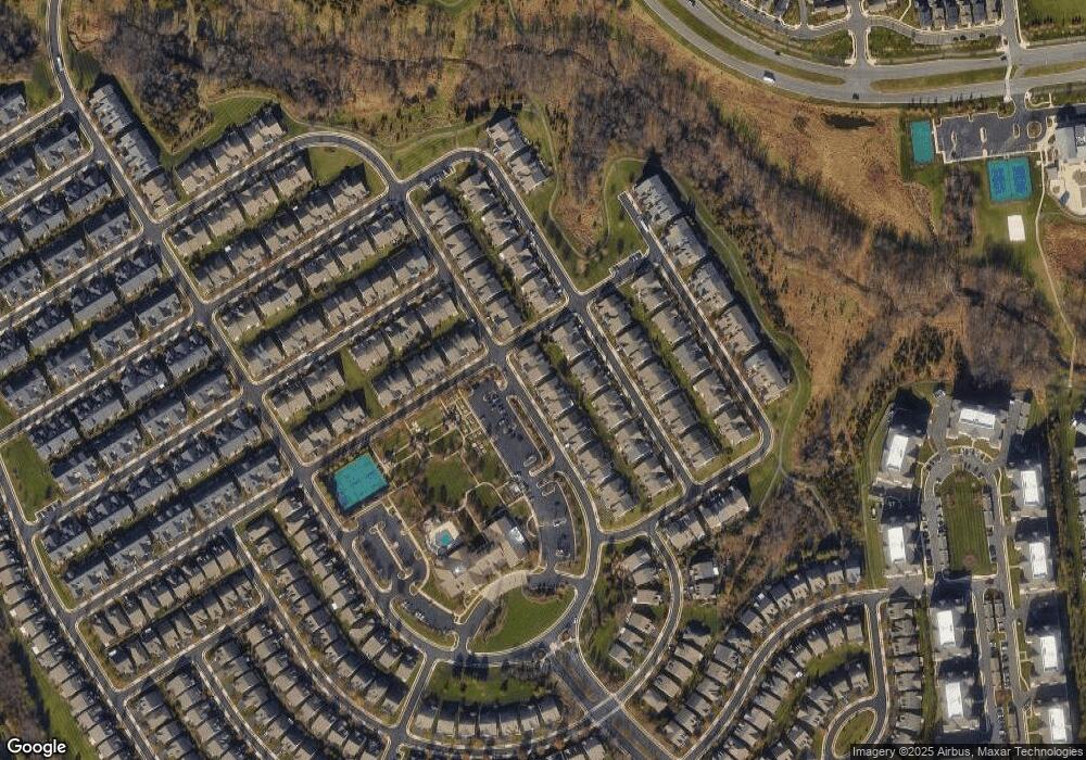 44464 Oakmont Manor Square, Ashburn, VA 20147 - photo 1