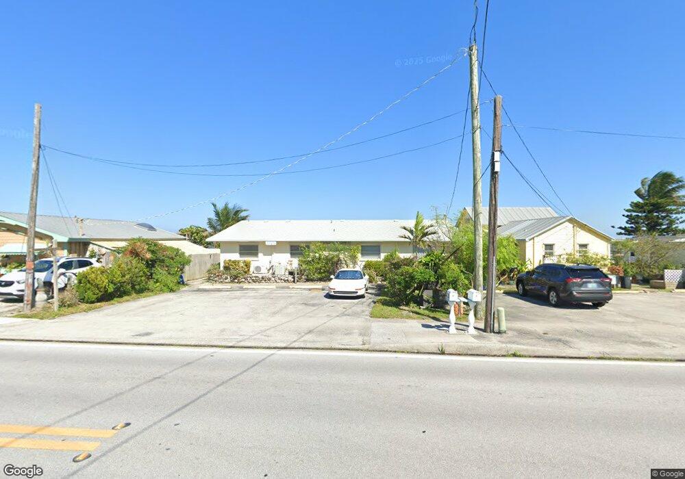 2725 NE Indian River Dr unit 4, Jensen Beach, FL 34957 - photo 1