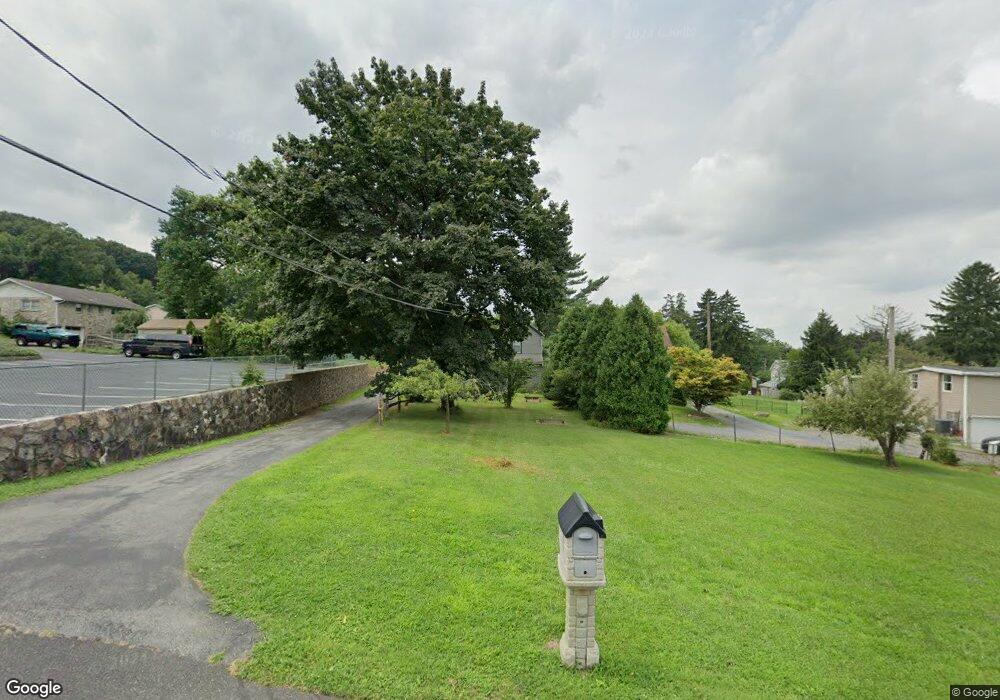 1632 Ehret Ln, Allentown, PA 18103 - photo 1