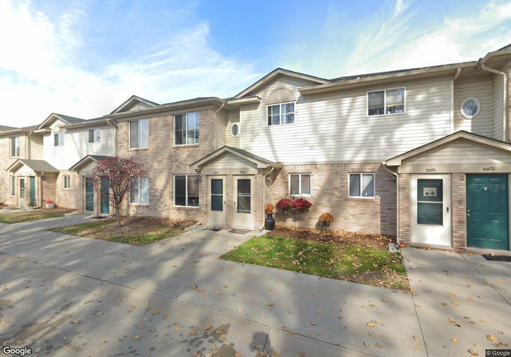 30168 Wedgewood Cir unit 73, Roseville, MI 48066 - photo 1