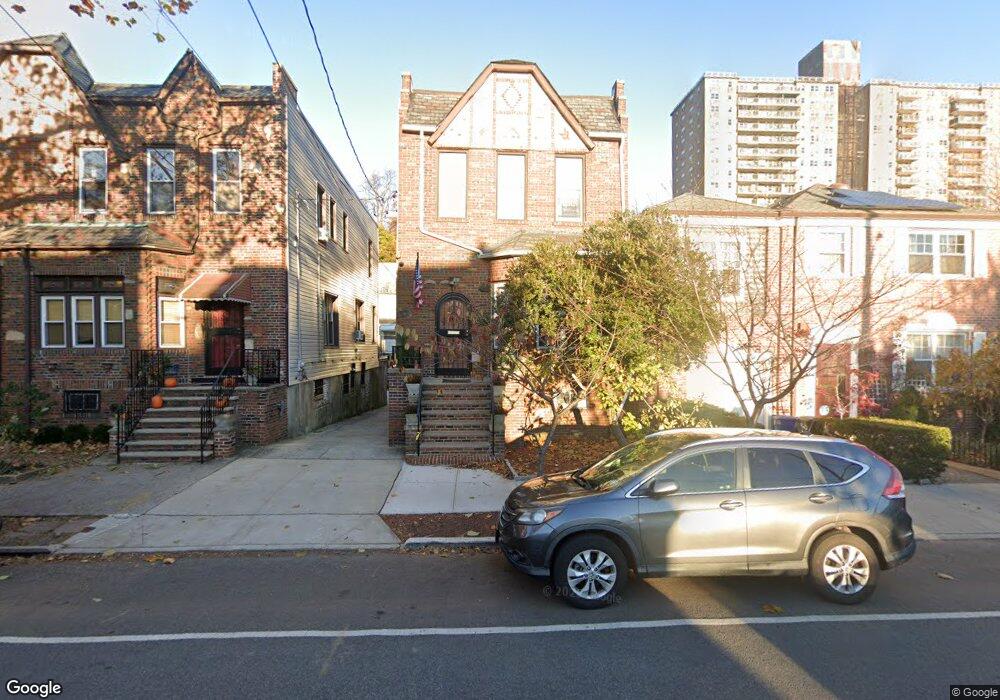 3245 Tibbett Ave unit House, Bronx, NY 10463 - photo 1