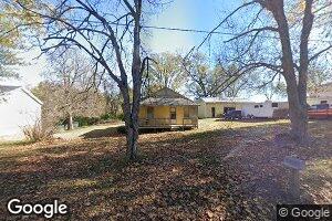 606 N 2nd St, Lansing, KS 66043