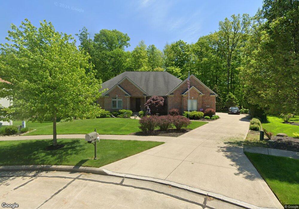 9671 Amberwood Ct, Broadview Heights, OH 44147 - photo 1