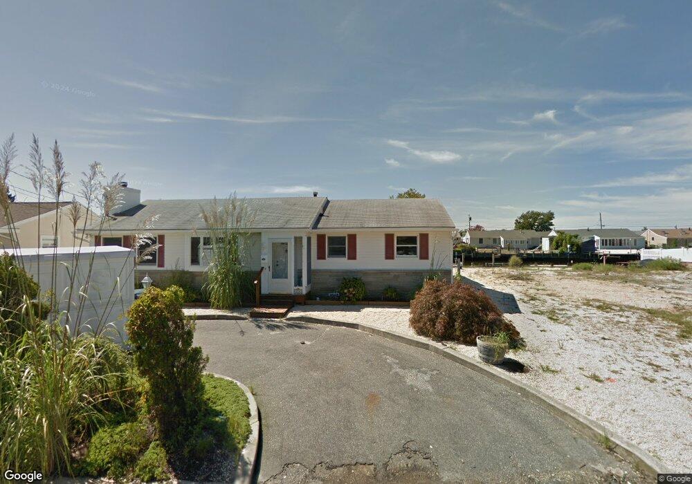 7 N Commodore Dr, Little Egg Harbor Township, NJ 08087 - photo 1