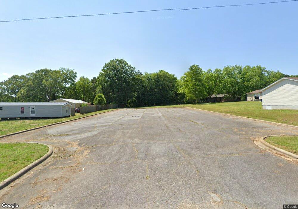 526 23rd St SW, Hickory, NC 28602 - photo 1