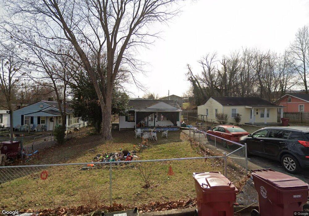 1506 E Chilhowie Ave, Johnson City, TN 37601 - photo 1