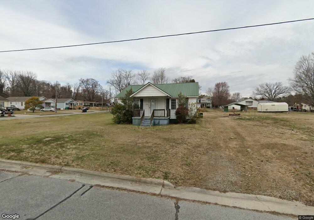 3101 Wilma Ave, High Point, NC 27260 - photo 1