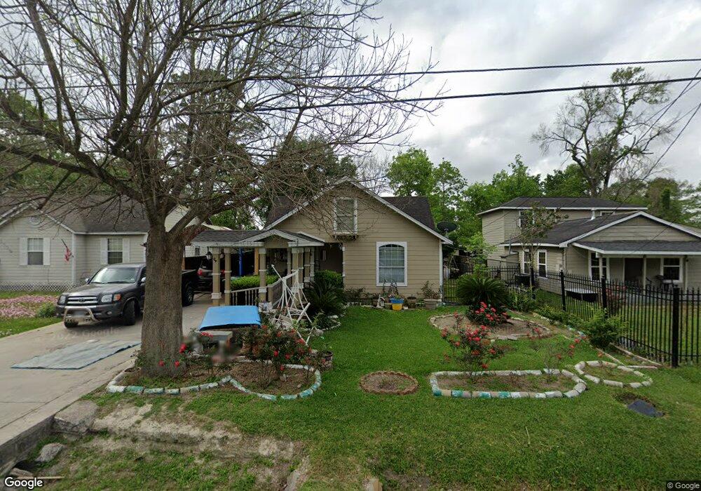 3614 Crandon St, Houston, TX 77026 - photo 1