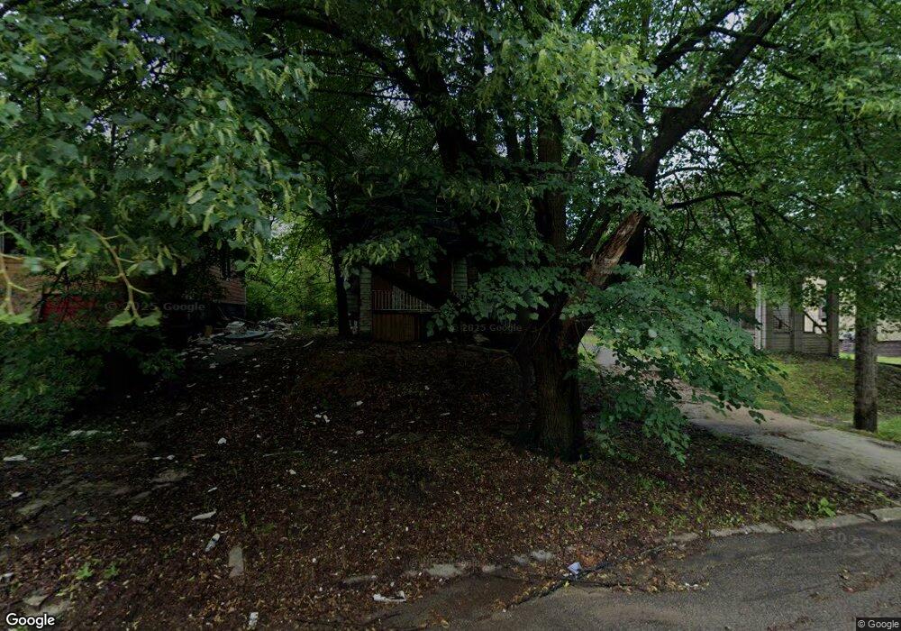 1714 Kansas Ave, Flint, MI 48506 - photo 1