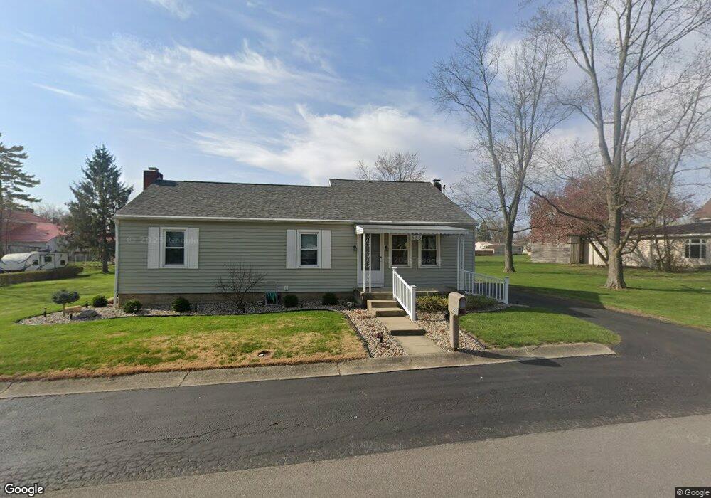 555 Sivey St, Wabash, IN 46992 - photo 1