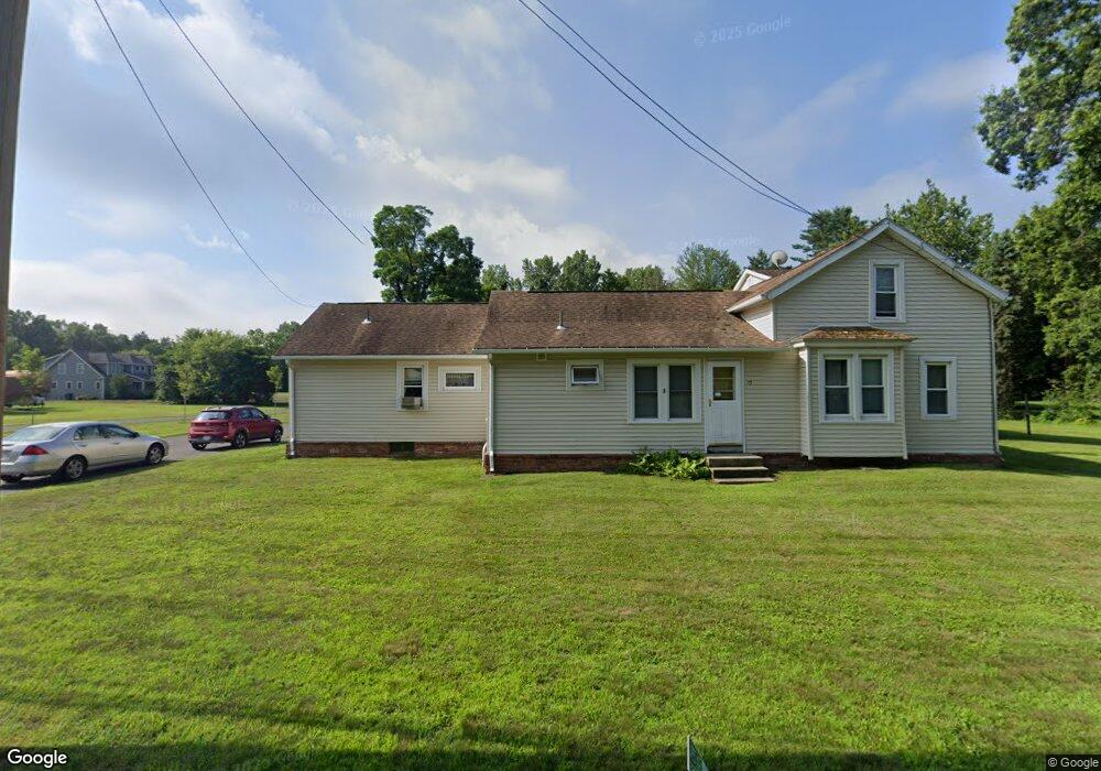 77 Chestnut St unit 77D, Hatfield, MA 01038 - photo 1