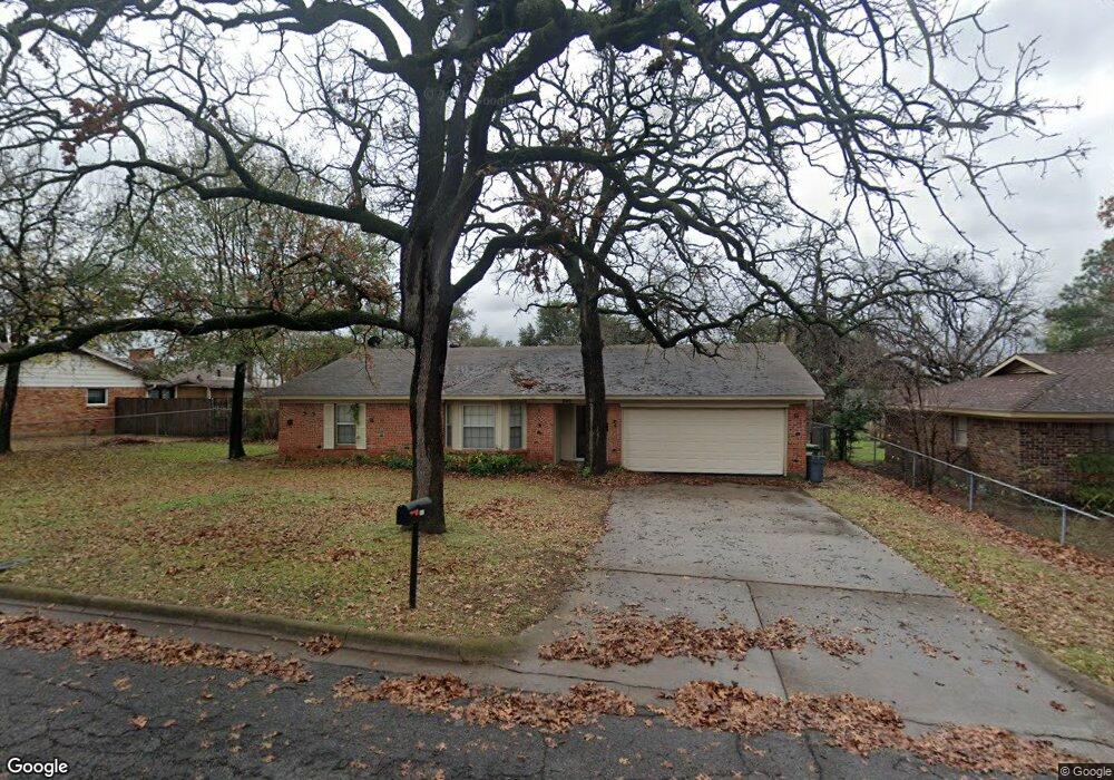 845 Woodcrest Dr, Hurst, TX 76053 - photo 1