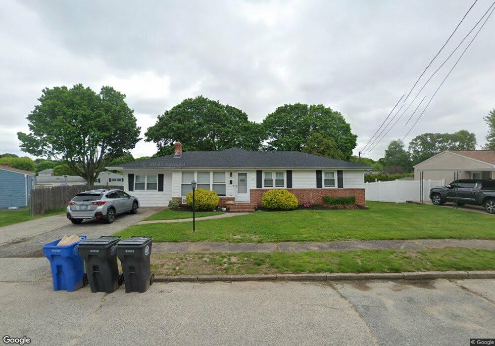 22 Red Robin Dr, Cranston, RI 02920 - photo 1