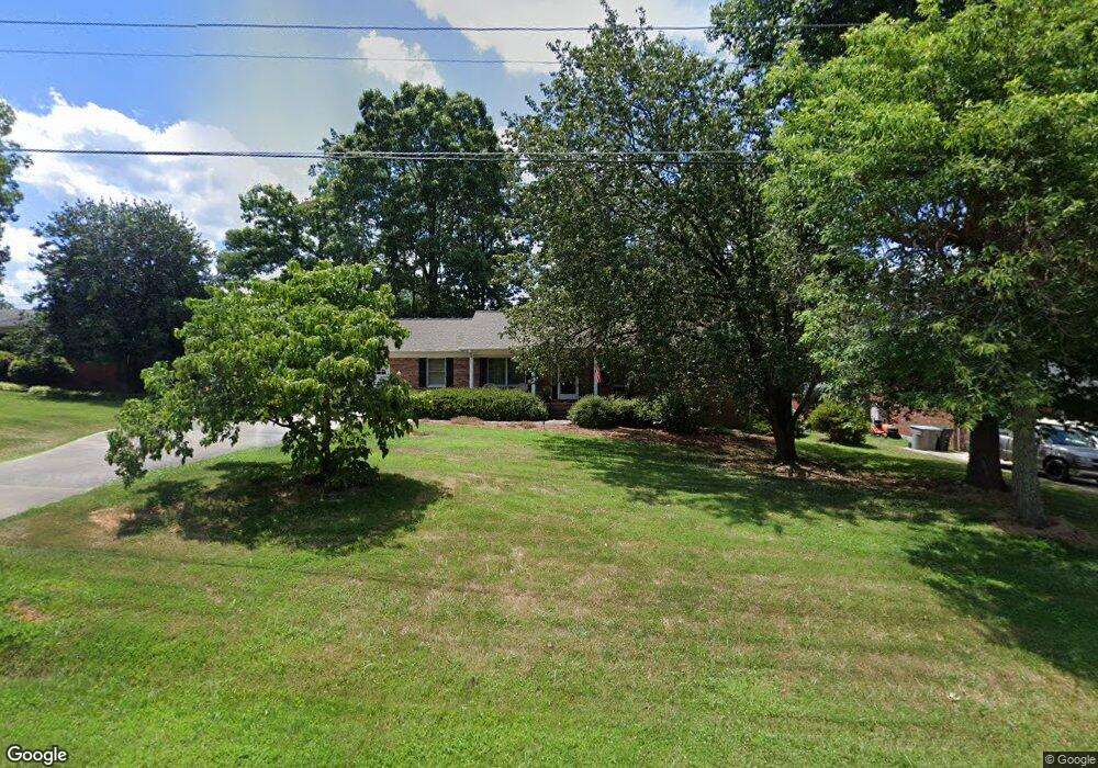 428 Northampton Dr, Asheboro, NC 27205 - photo 1