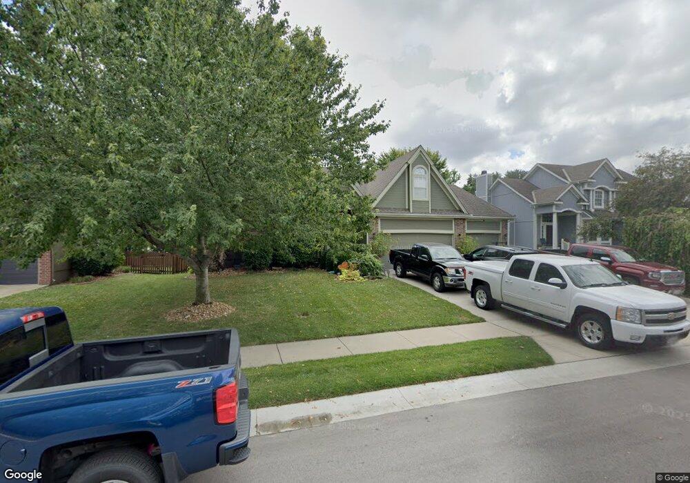 4215 SW Flintrock Dr, Lees Summit, MO 64082 - photo 1