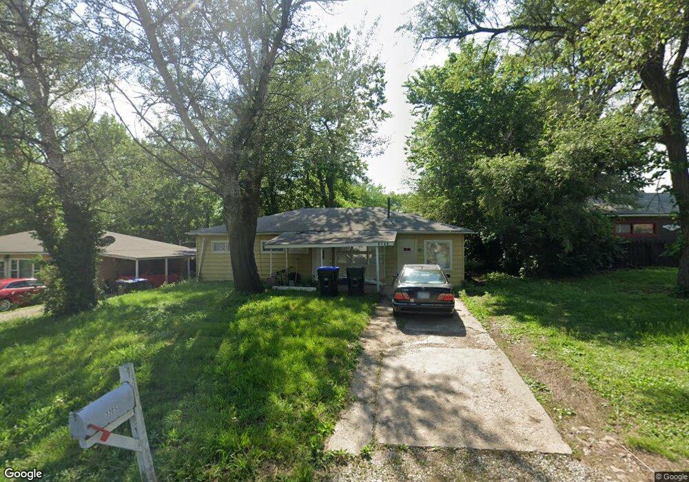 3305 SE Dupont St, Topeka, KS 66605 - photo 1