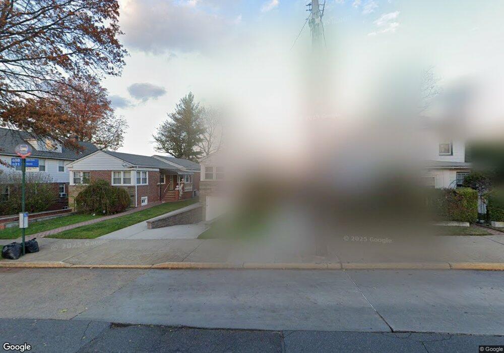 8047 Utopia Pkwy, Jamaica, NY 11432 - photo 1