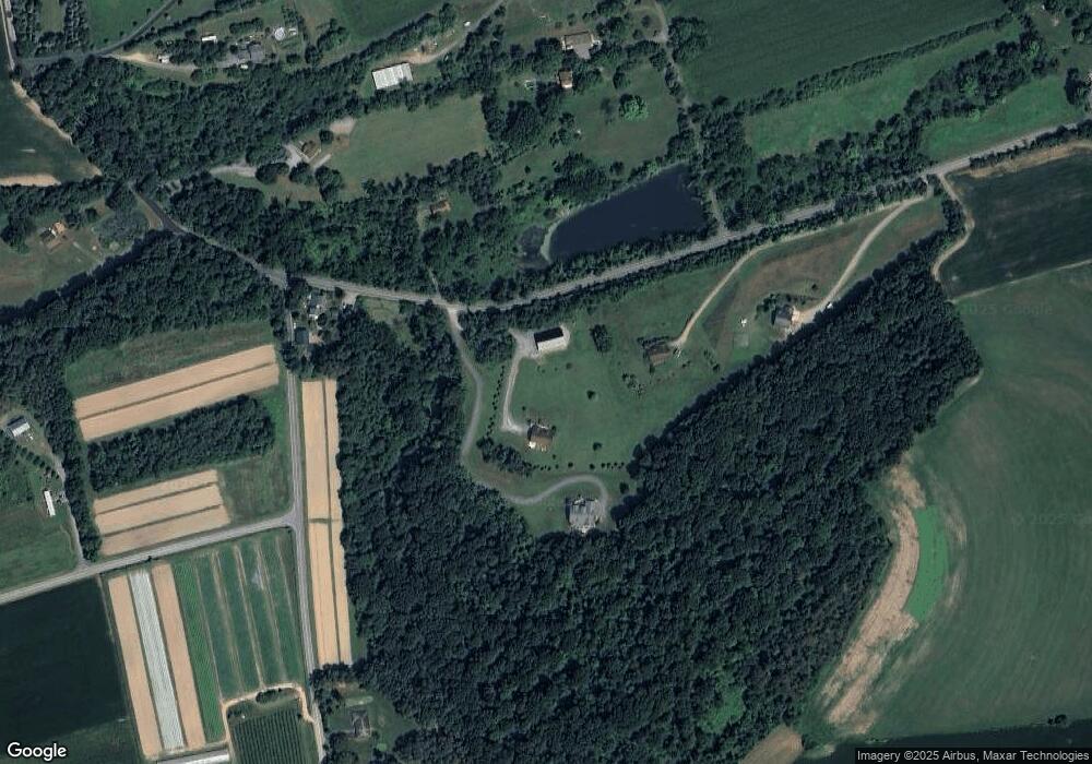 712 Highland Ave, Shoemakersville, PA 19555 - photo 1