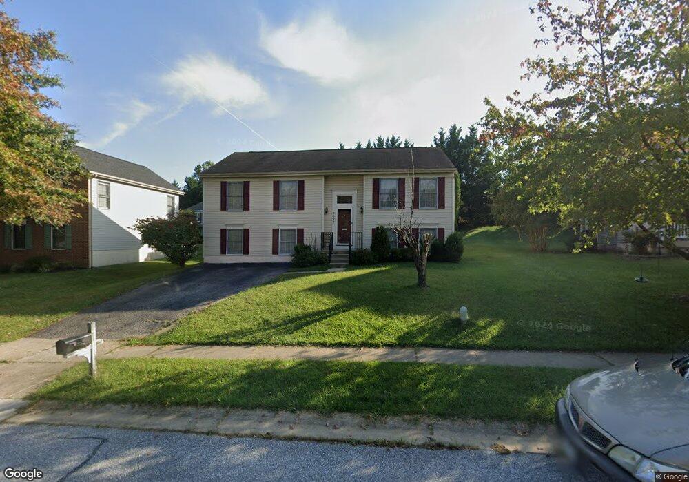 9527 Kings Grant Rd, Laurel, MD 20723 - photo 1