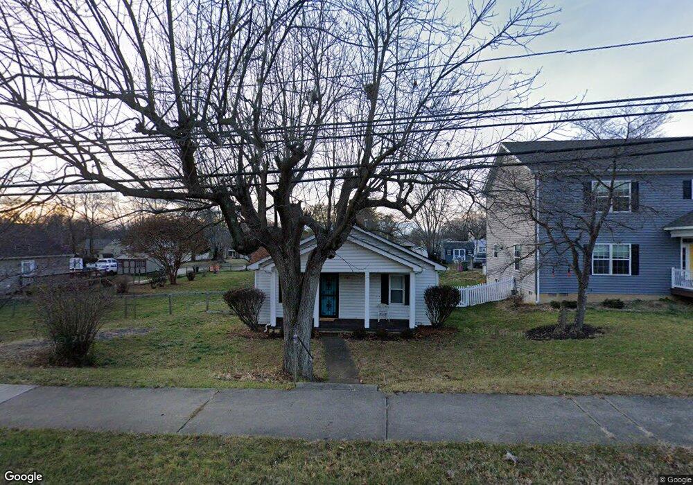 1435 N Delphine Ave, Waynesboro, VA 22980 - photo 1