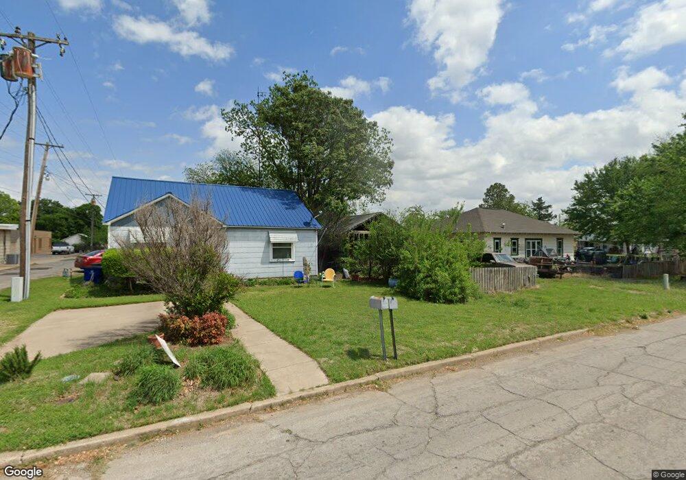 1313 W Walnut Ave, Duncan, OK 73533 - photo 1