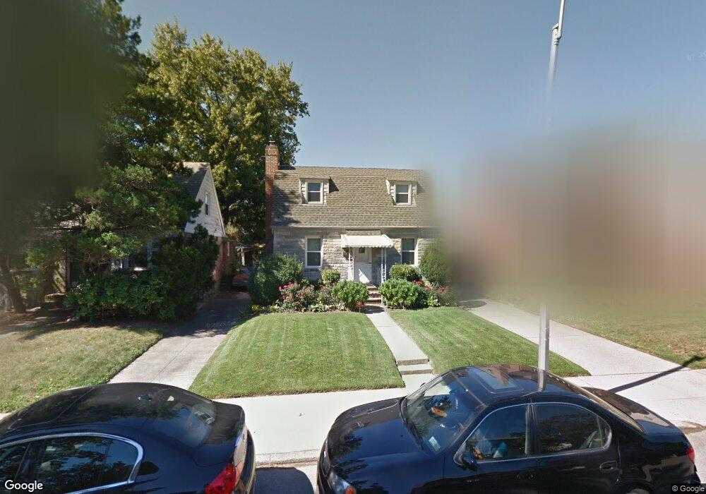 7532 187th St, Fresh Meadows, NY 11366 - photo 1