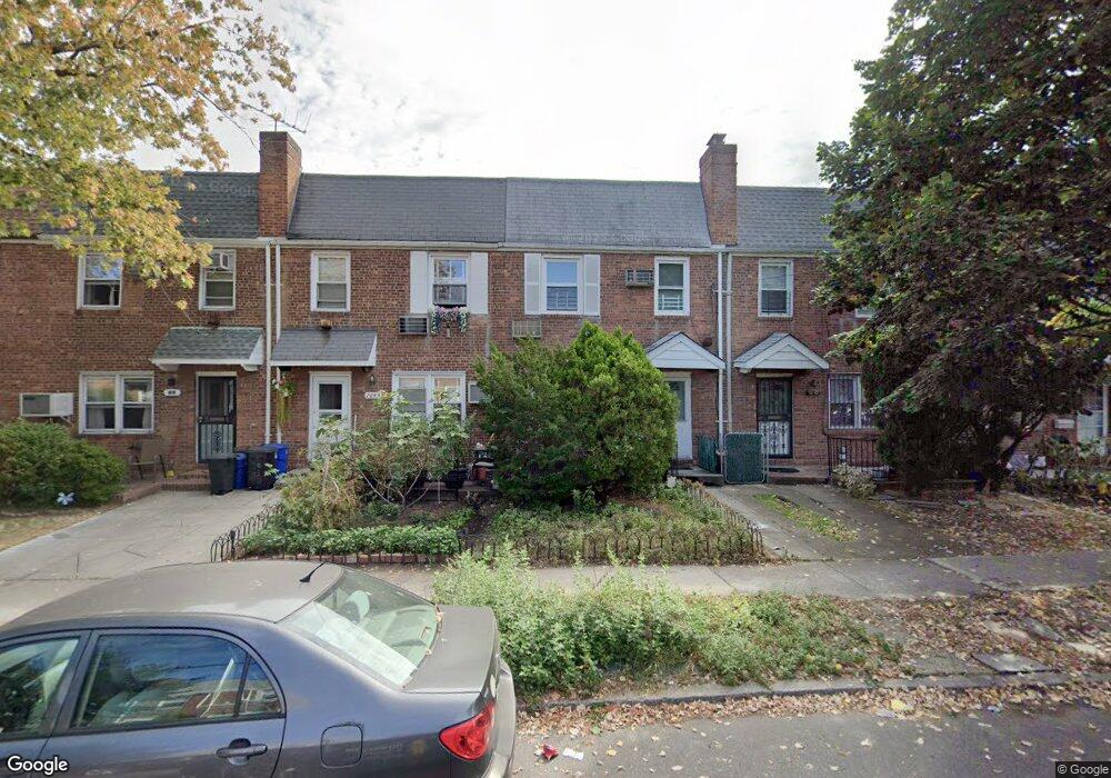 76-43 167th St, Fresh Meadows, NY 11366 - photo 1