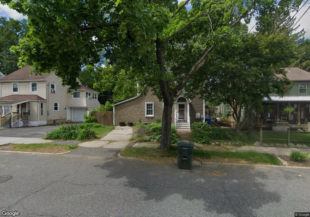 112 Edgemont St, Springfield, MA 01109 - photo 1