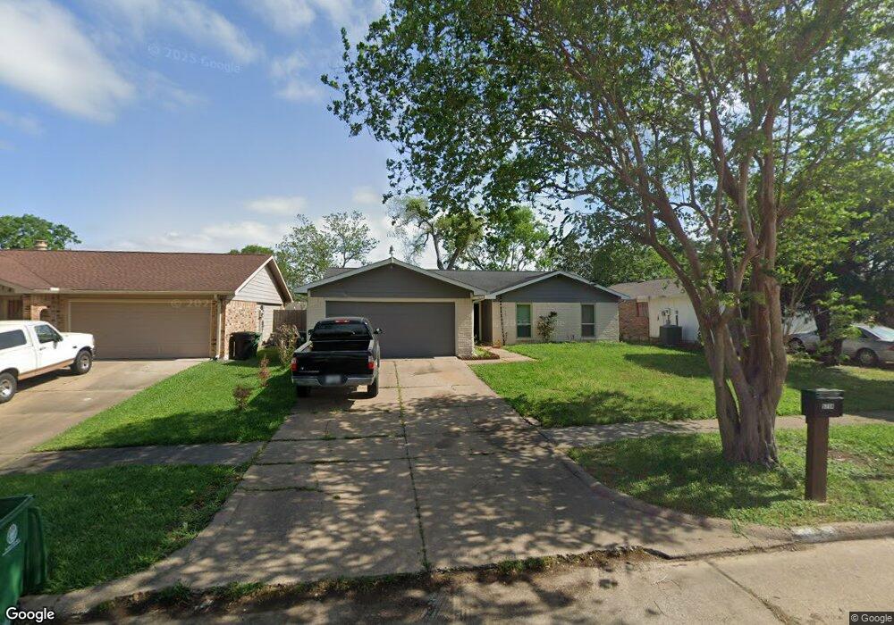 5714 Irish Hill Dr, Houston, TX 77053 - photo 1