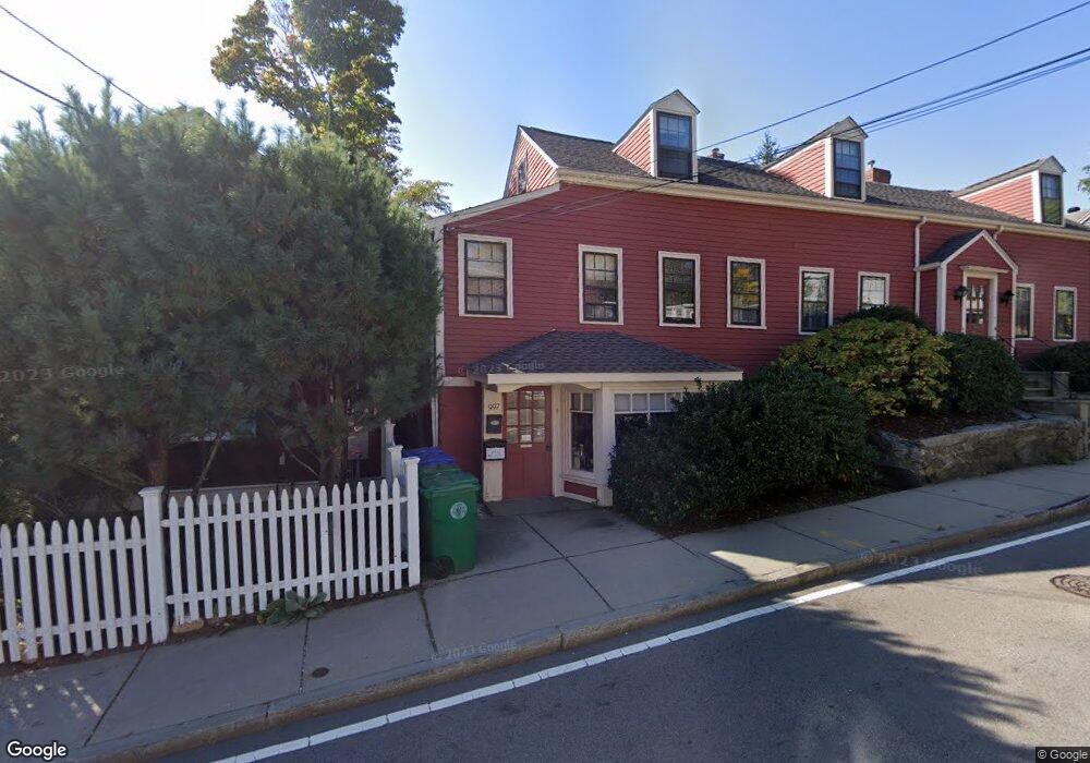 997 Chestnut St unit 1, Newton, MA 02464 - photo 1