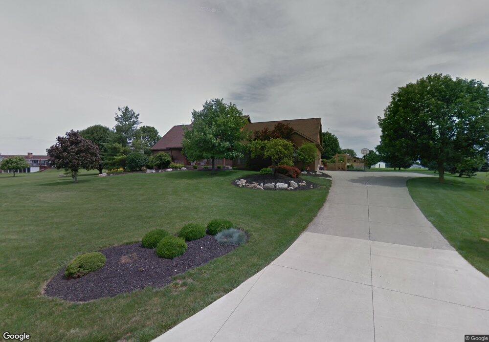 16475 Maureen Dr, Kenton, OH 43326 - photo 1