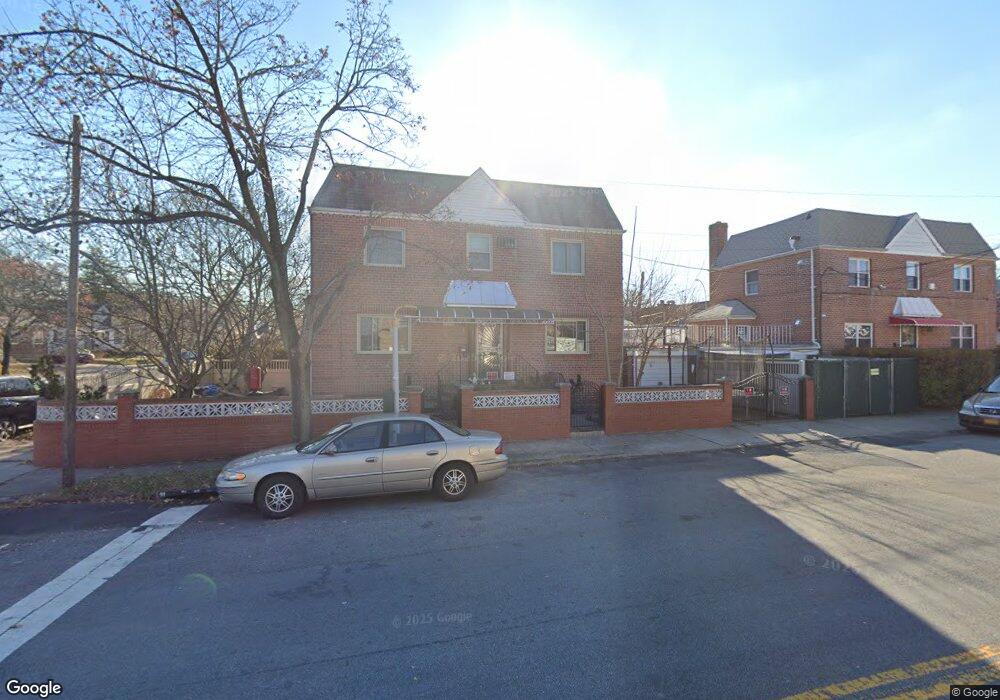 17610 69th Ave, Fresh Meadows, NY 11365 - photo 1