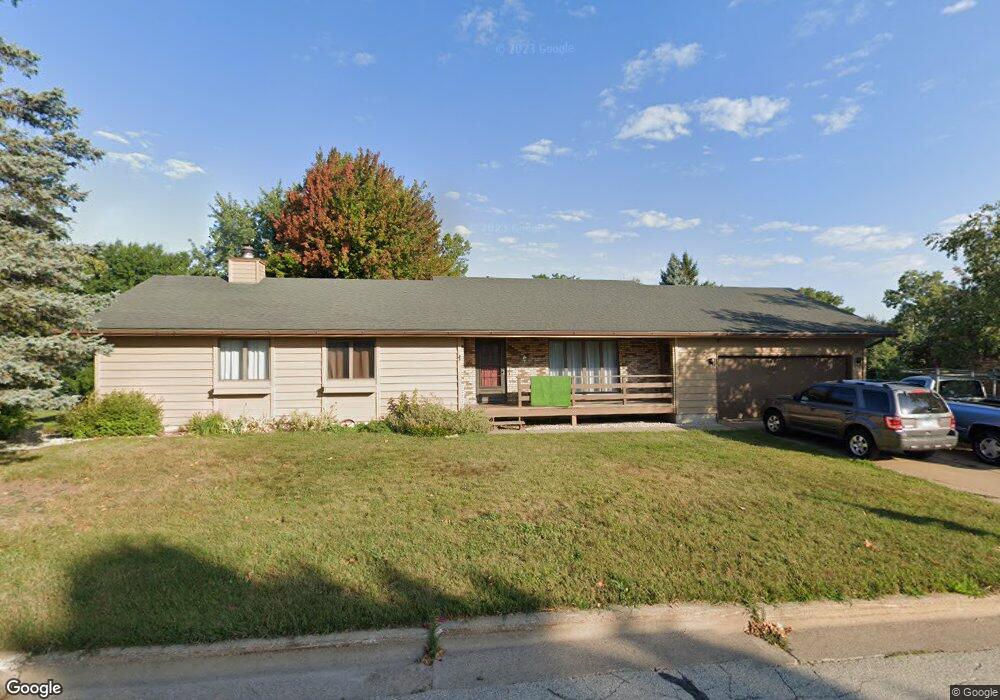 1317 Skyline Dr, Winona, MN 55987 - photo 1