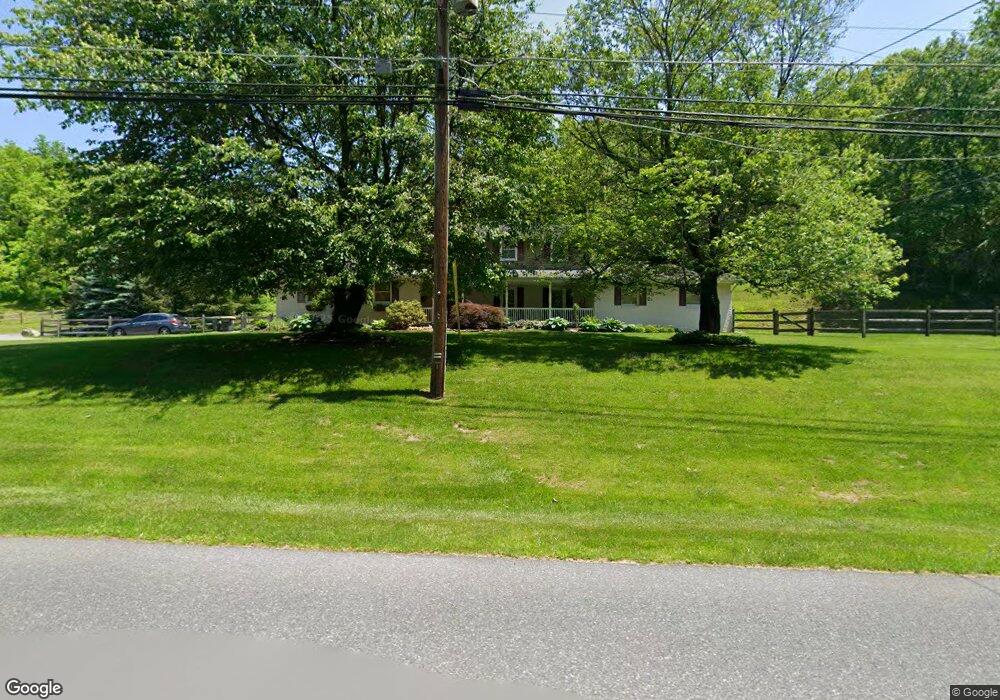 6859 Lime Kiln Rd, Slatington, PA 18080 - photo 1