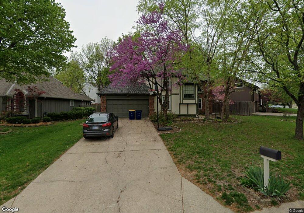 10400 Bradshaw St, Lenexa, KS 66215 - photo 1