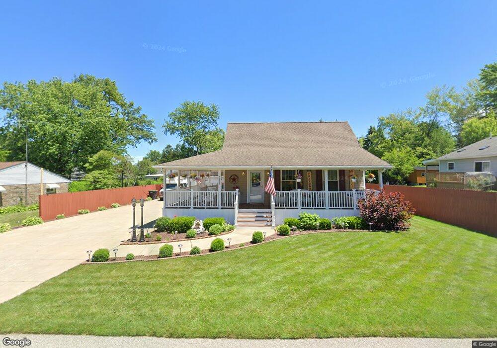 3025 Amherst Rd, Erie, PA 16506 - photo 1